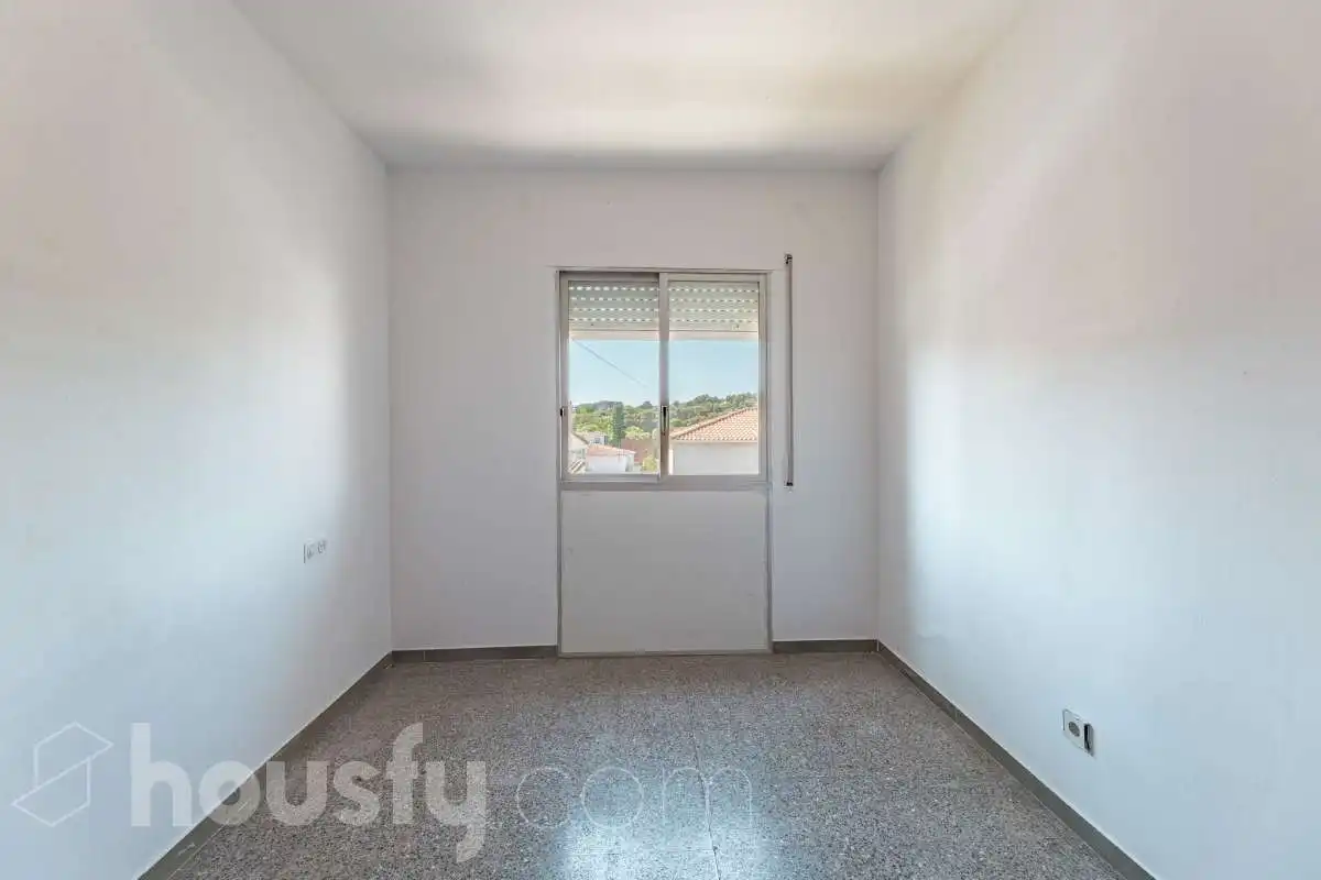 Habitación de Piso en venta en Sant Pere de Ribes con Calefacción y Balcón