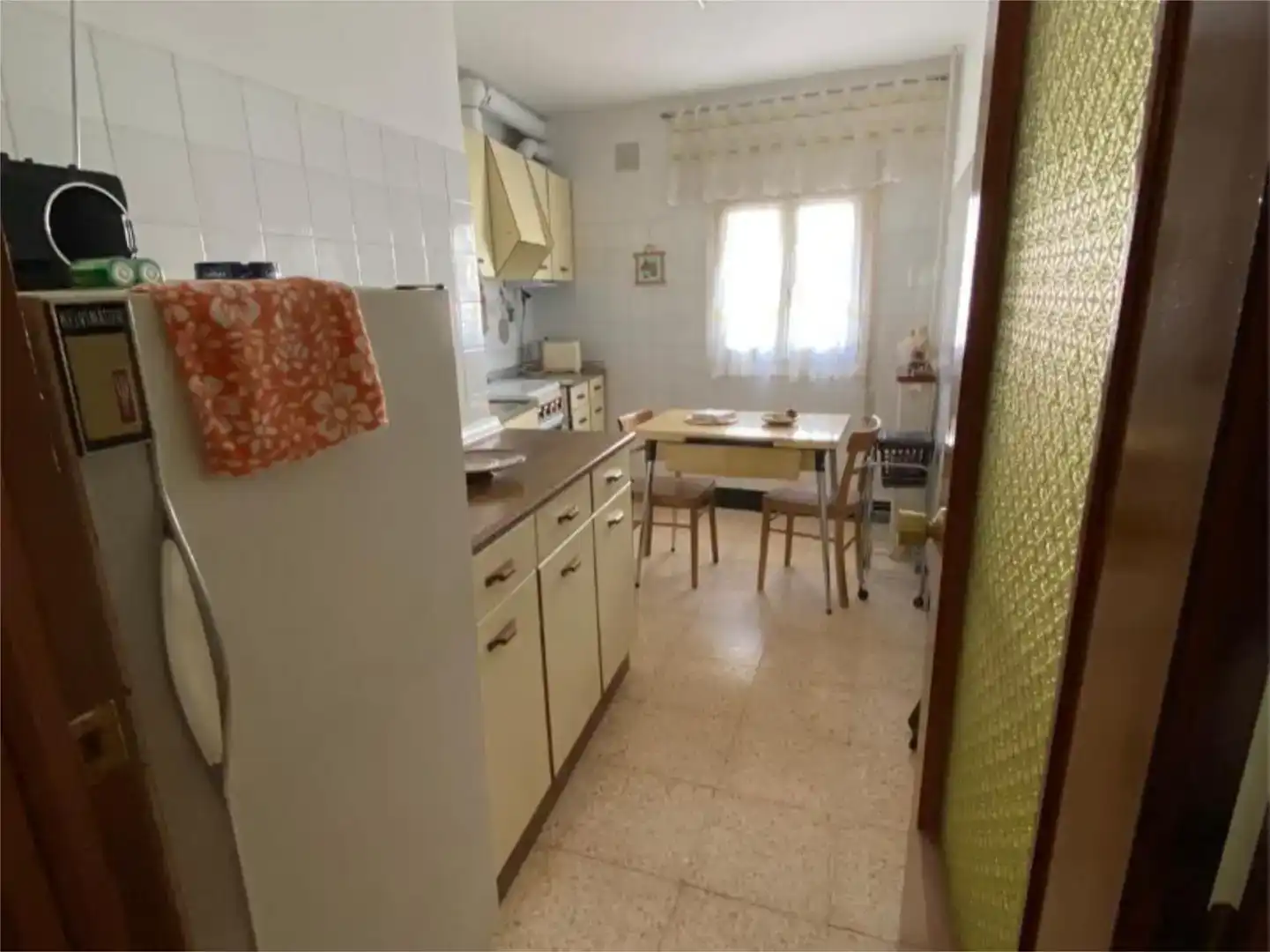 Cocina de Piso en venta en Alcubilla de Avellaneda con Trastero, Amueblado y Balcón