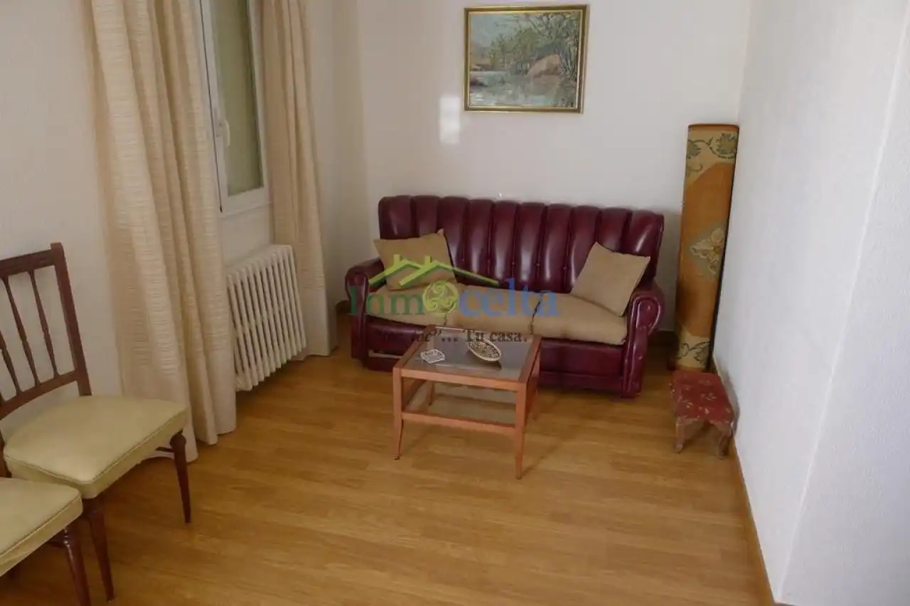 Maison avec terrasse à vendre à As Lagoas, imagen 3