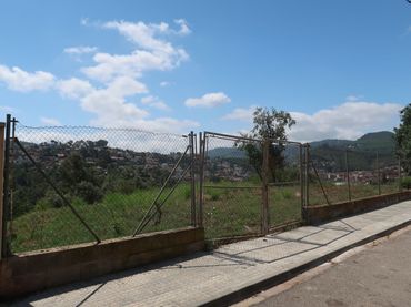 Terrenos y solares en venta en CANIGÓ 25