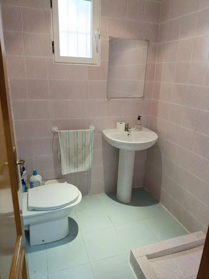 Baño de Local en venta en Xirivella con Aire acondicionado