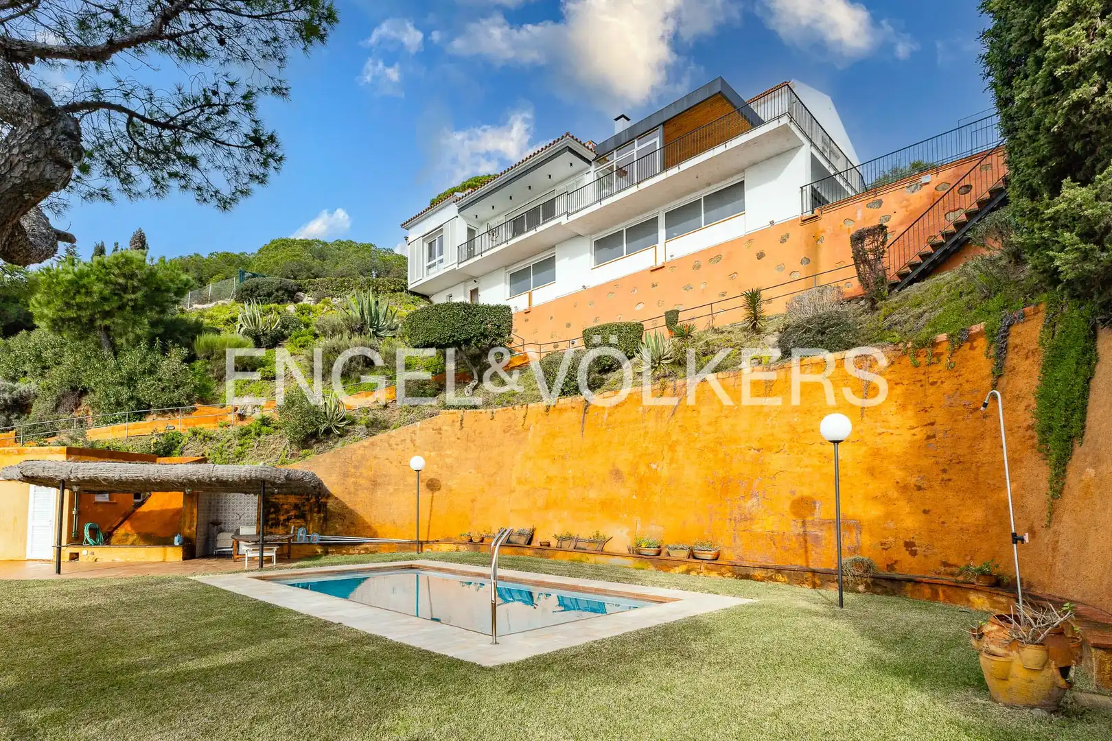Vista exterior de Casa o chalet en venta en Arenys de Mar con Aire acondicionado, Calefacción y Jardín privado