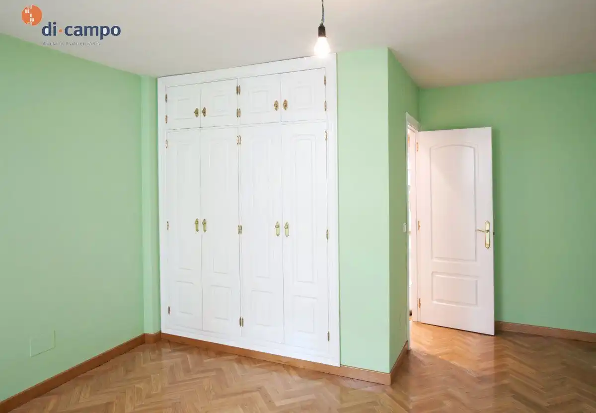 Bedroom of Houses for sale in Valladolid  with Air Conditioner, Heating and Terrace