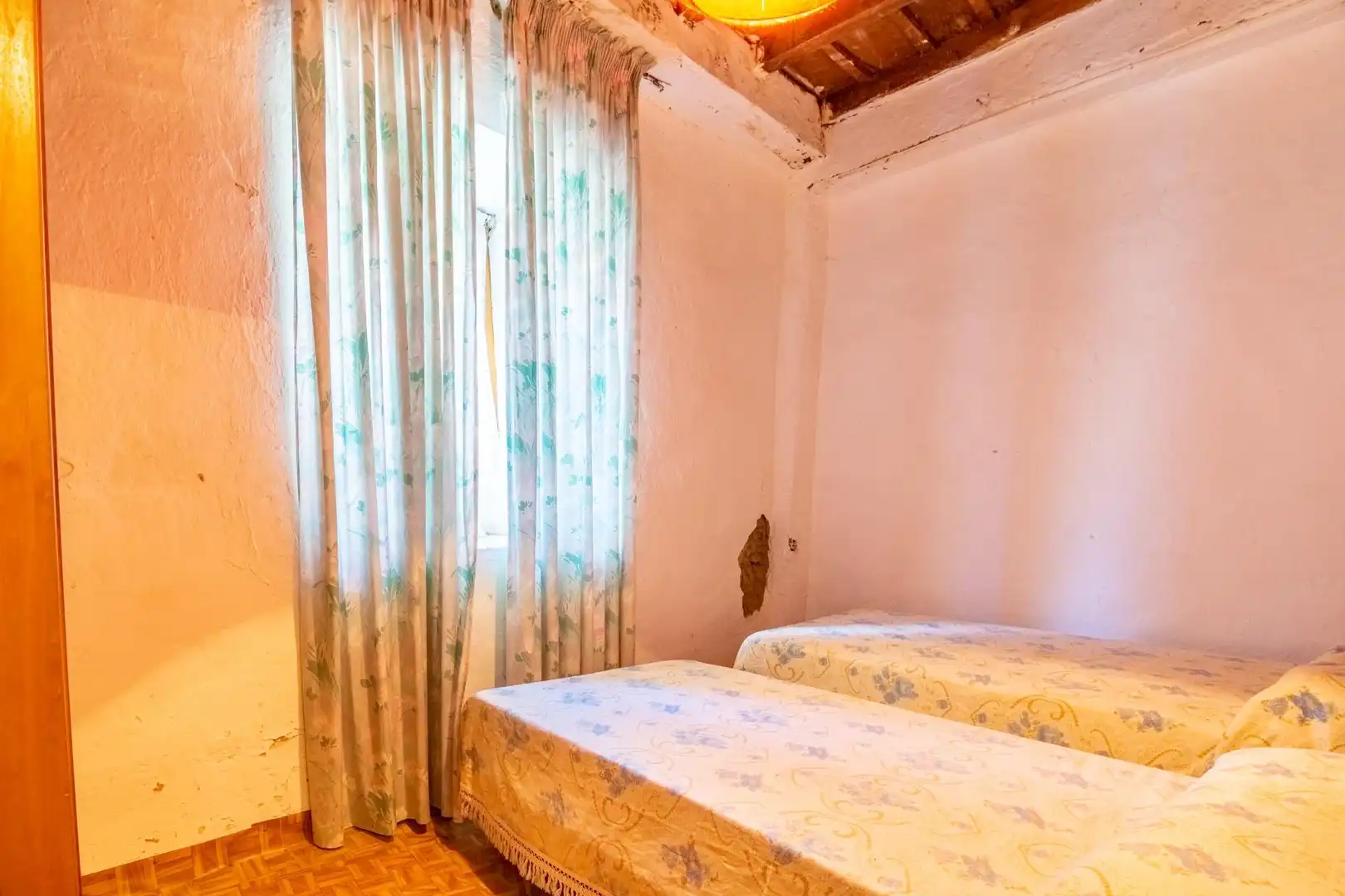 Bedroom of Houses for sale in Vega de Liébana  with Terrace