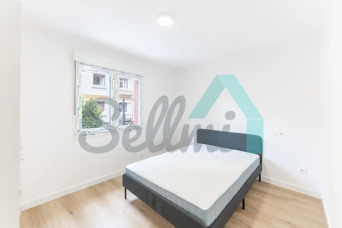Schlafzimmer von Wohnung zur Miete in Oviedo  mit Heizung und Parkett