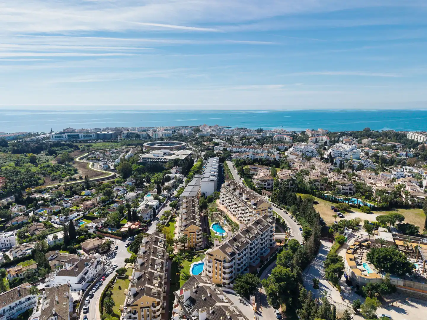 Außenansicht von Dachboden zum Verkauf in Marbella mit Klimaanlage, Terrasse und Abstellraum