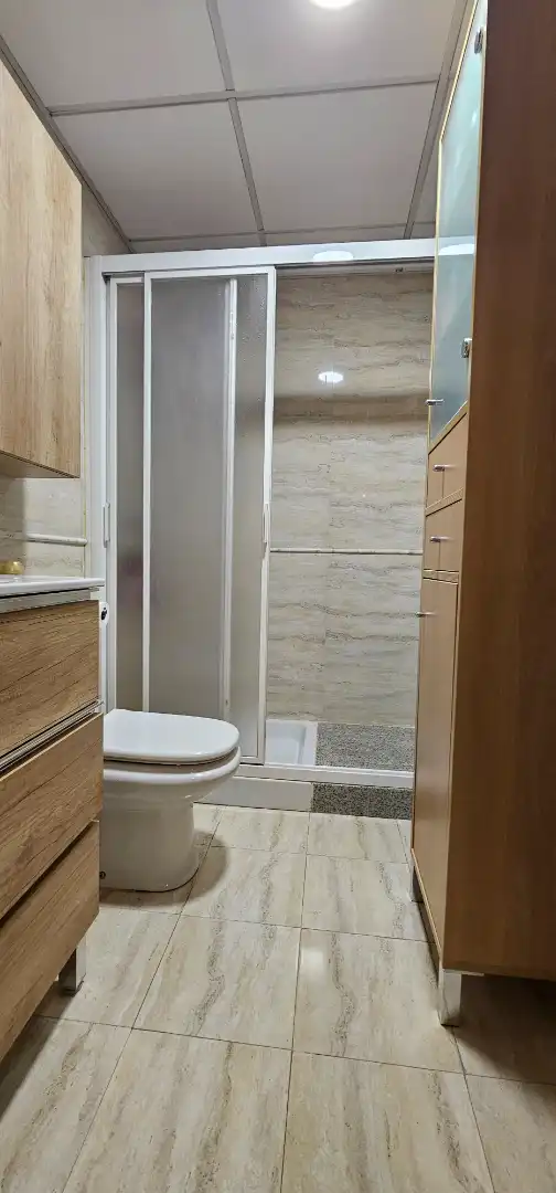 Bany de Pis en venda en Maracena amb Aire condicionat, Calefacció i Traster