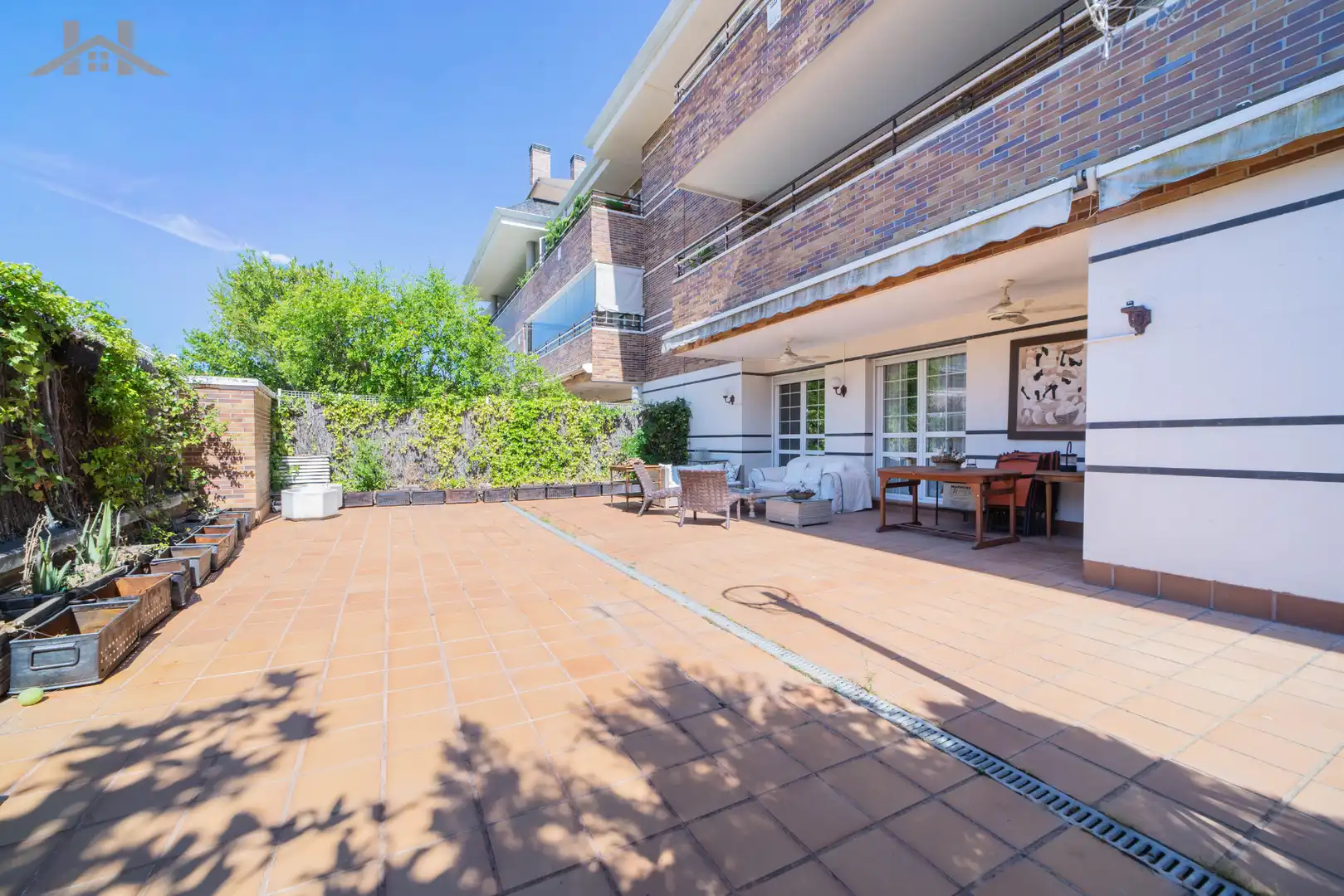 Terraza de Planta baja en venta en Majadahonda con Aire acondicionado, Calefacción y Jardín privado