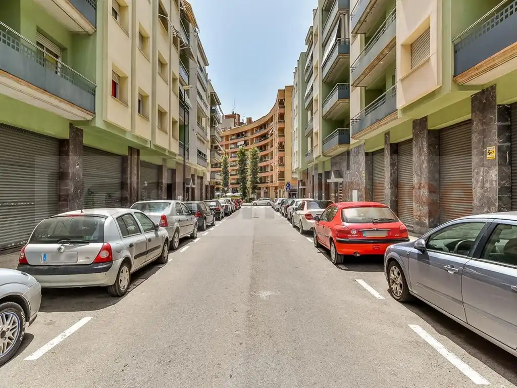 Local comercial en venta en Calle de Joan Coromines
