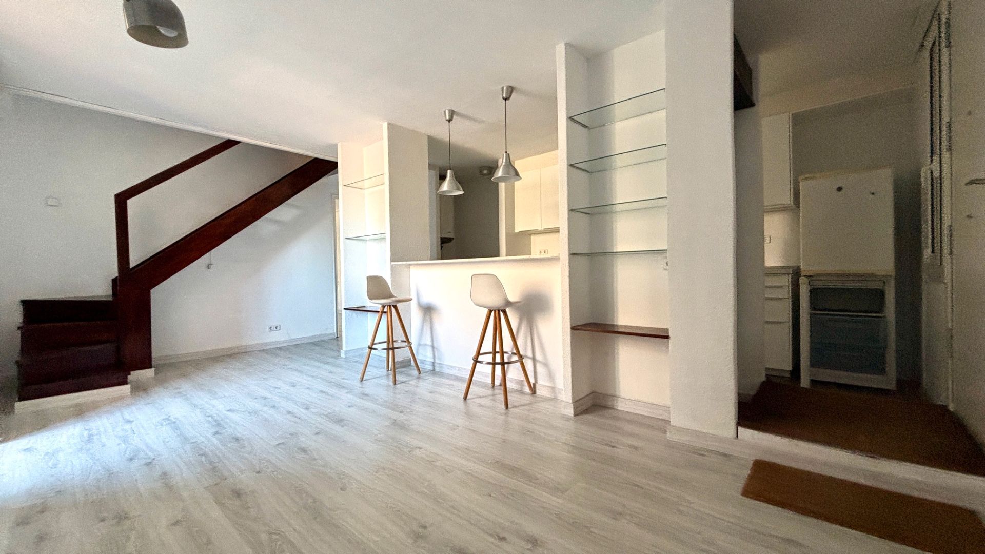 Sala d'estar de Dúplex de lloguer en Sant Just Desvern amb Aire condicionat, Calefacció i Jardí privat