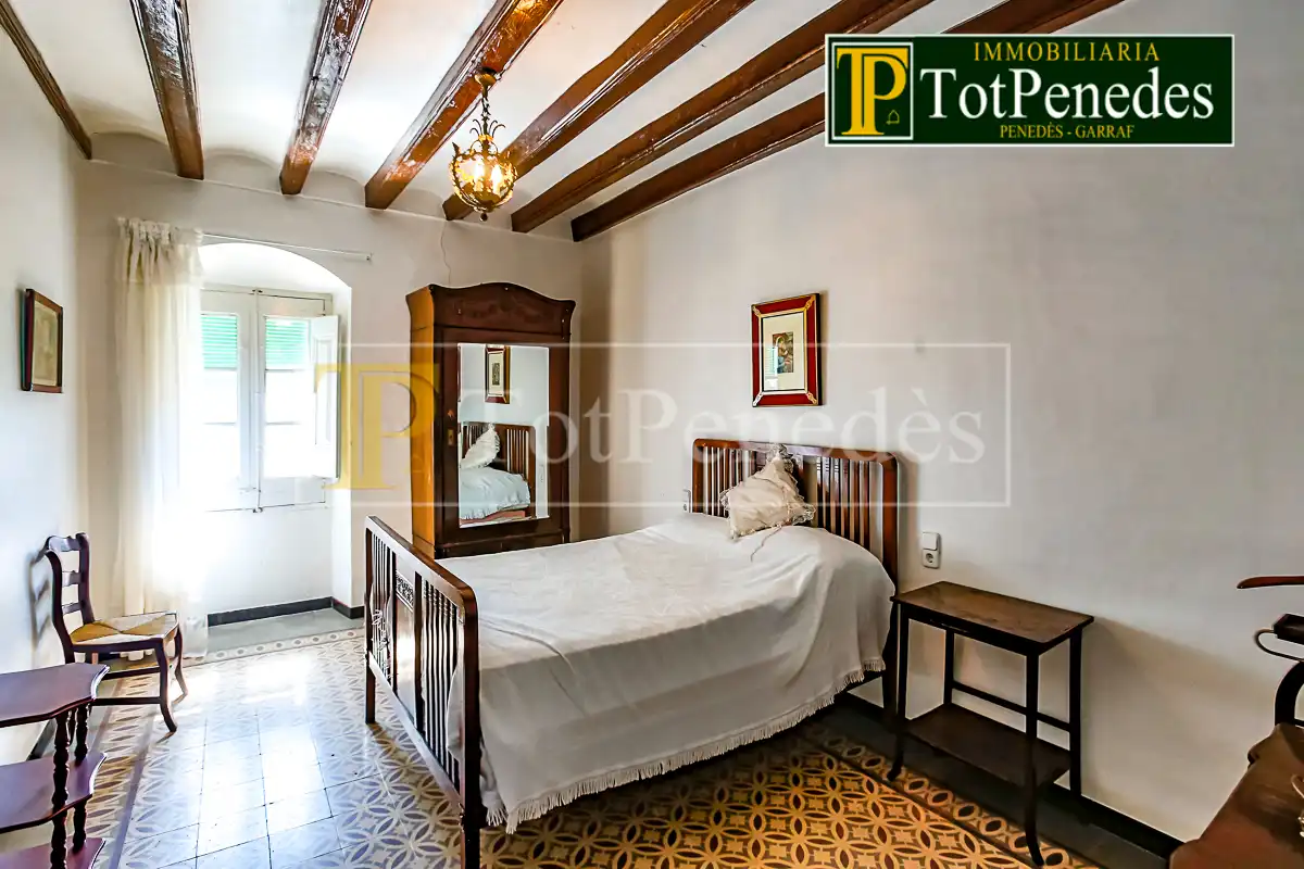 Schlafzimmer von Country house zur Miete in Font-rubí mit Klimaanlage, Heizung und Privatgarten