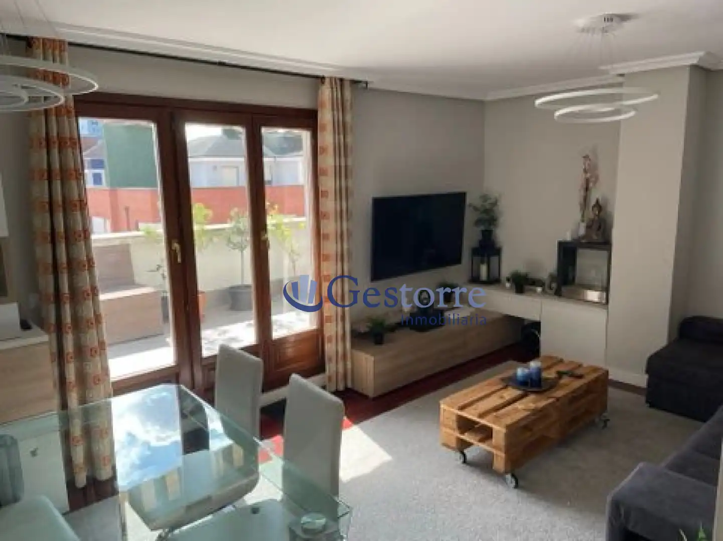 Sala de estar de Ático en venta en Oviedo  con Calefacción y Terraza