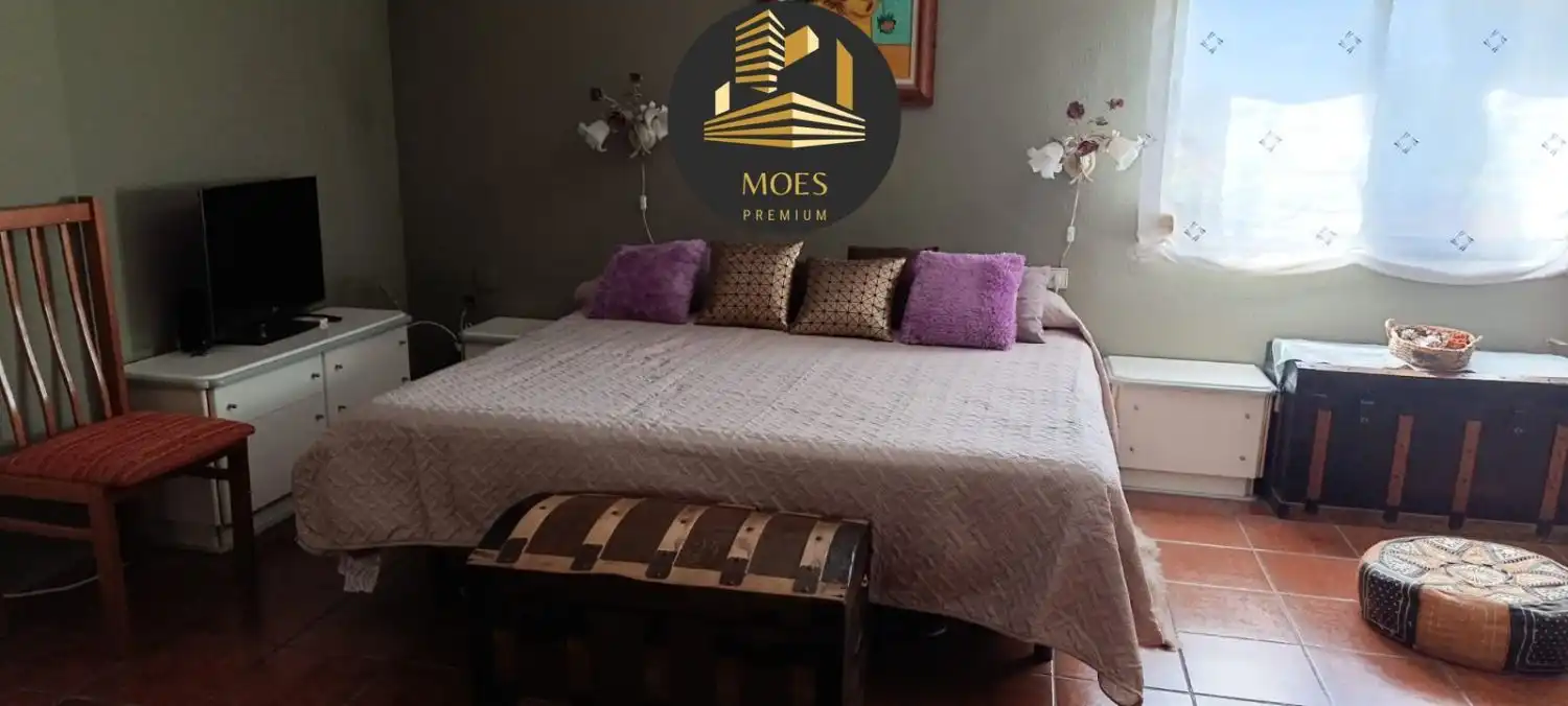 Bedroom of Houses for sale in Jaén  with Air Conditioner, Heating and Terrace