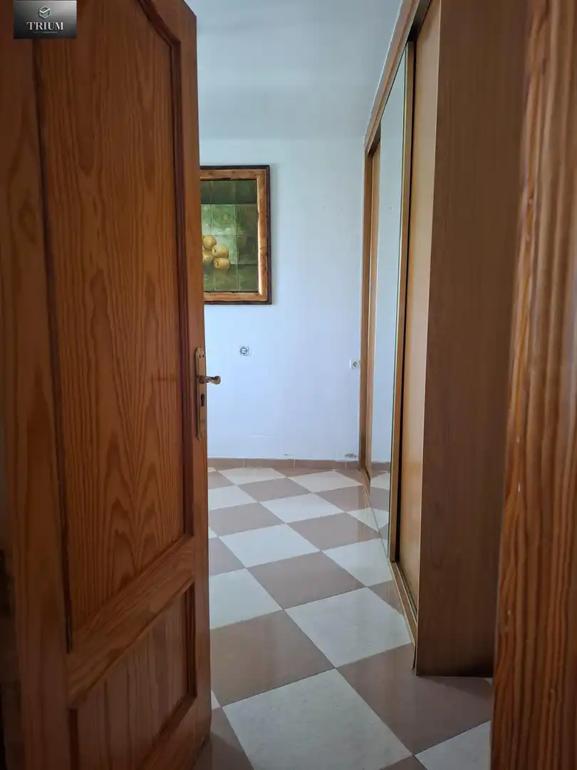 Einfamilien-Reihenhaus zum Verkauf in Pinos Puente mit Klimaanlage