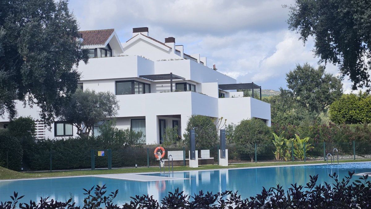 Exterior view of Apartment for sale in Sotogrande  with Air Conditioner, Heating and Terrace