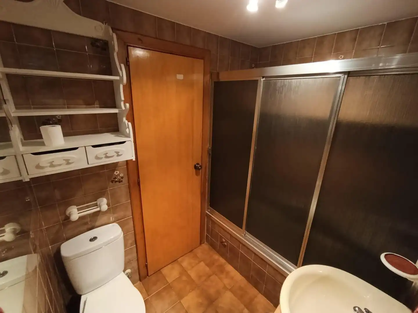 Bany de Pis en venda en Gijón  amb Calefacció, Parquet i Traster