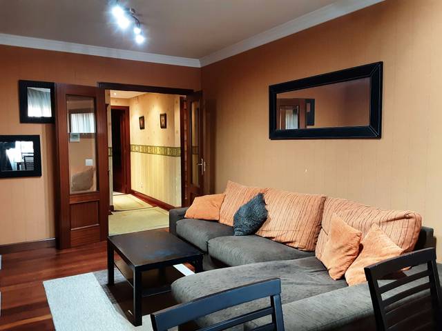 Piso en Venta en Pintor Jose Arrue Kalea, 6 en Laudio / Llodio