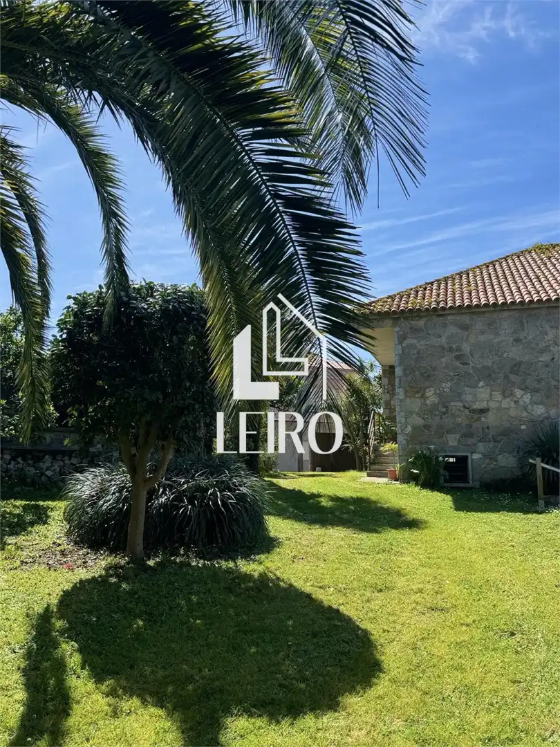 Casa o chalet en venta en Vilagarcía de Arousa con Calefacción, Jardín privado y Balcón