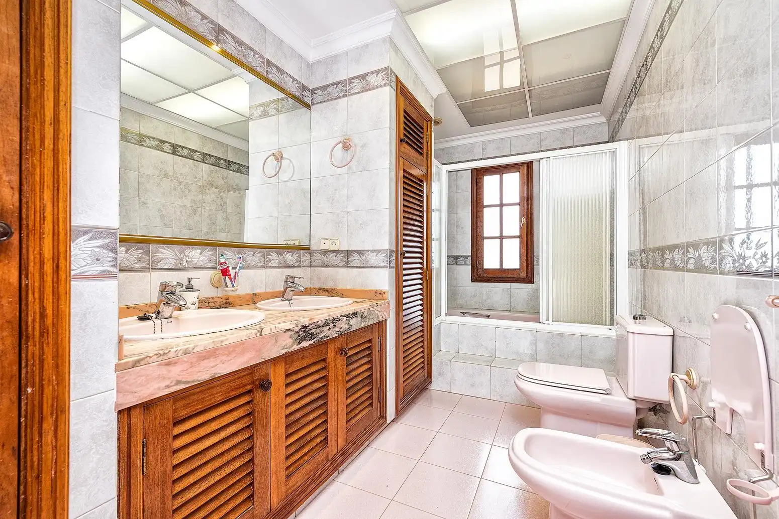 Bany de Casa o xalet en venda en Las Palmas de Gran Canaria amb Aire condicionat, Jardí privat i Terrassa