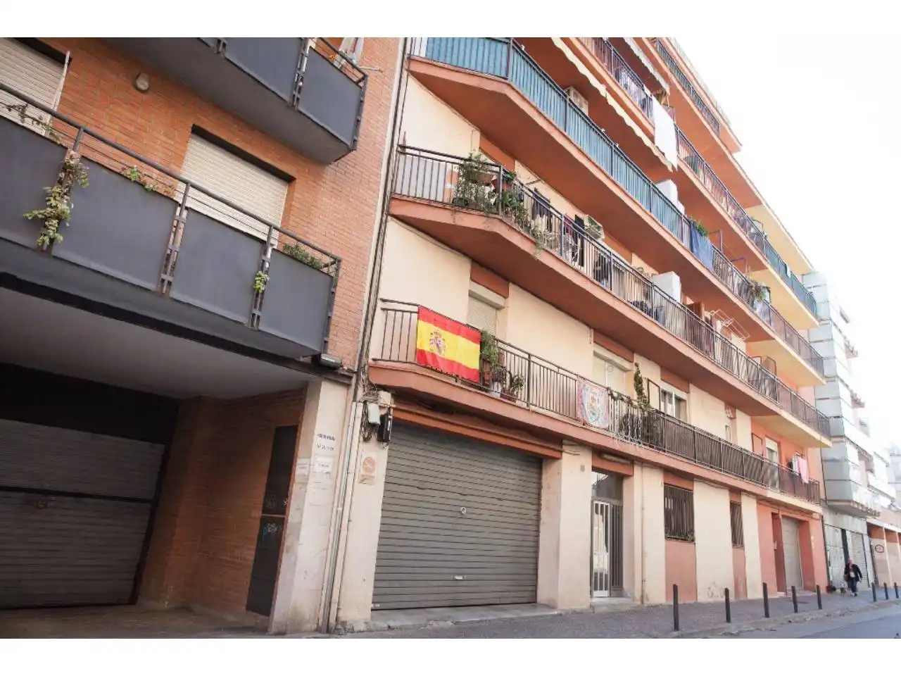Vista exterior de Piso en venta en Girona con Balcón