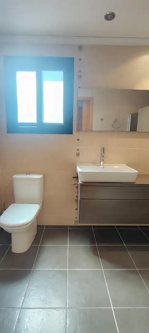 Bany de Pis de lloguer en Torrent amb Aire condicionat, Calefacció i Parquet