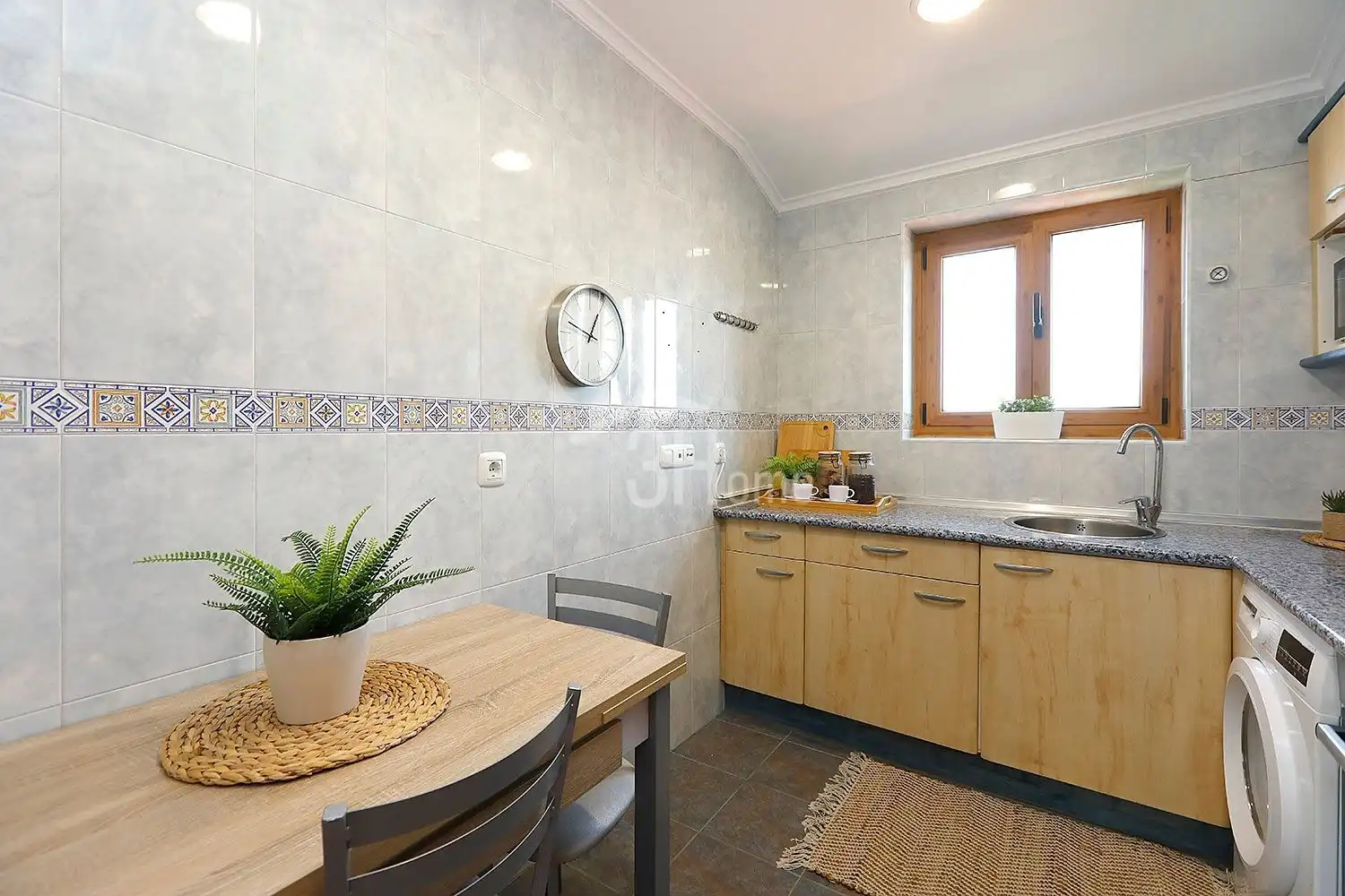 Kitchen of Flat for sale in Irun   with Air Conditioner, Heating and Terrace
