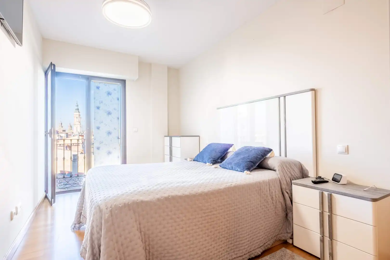 Habitación de Piso en venta en Zaragoza con Aire acondicionado, Calefacción y Terraza
