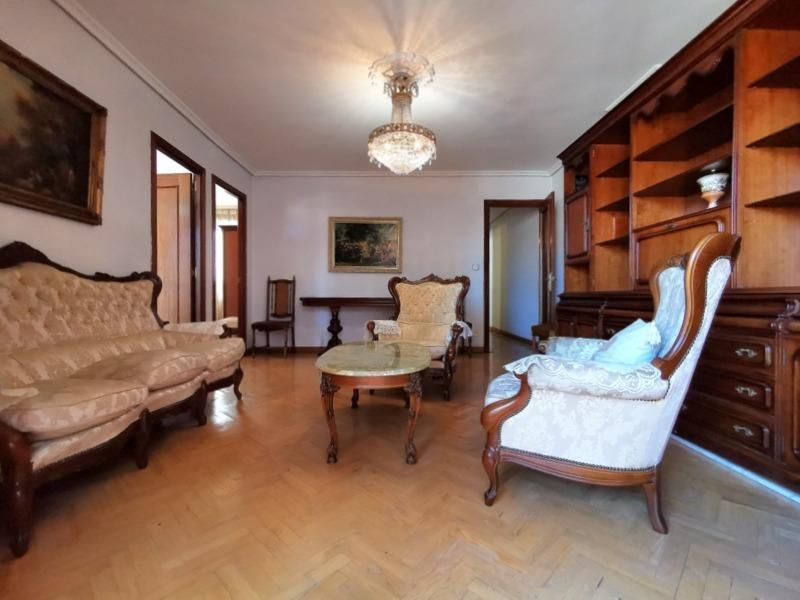 Sala de estar de Piso en venta en Valladolid Capital con Calefacción, Parquet y Terraza