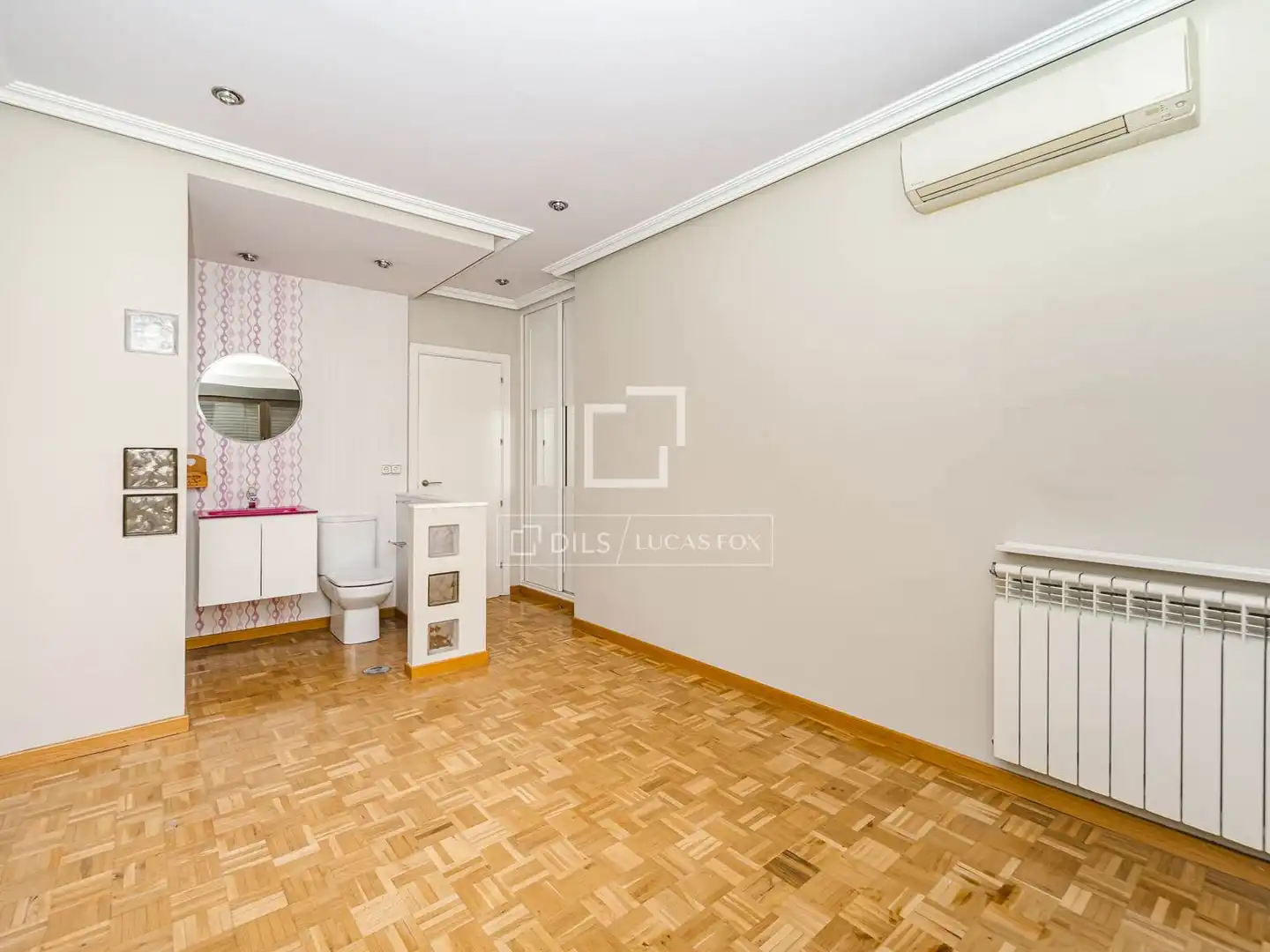Habitación de Piso en venta en Madrid con Aire acondicionado y Calefacción