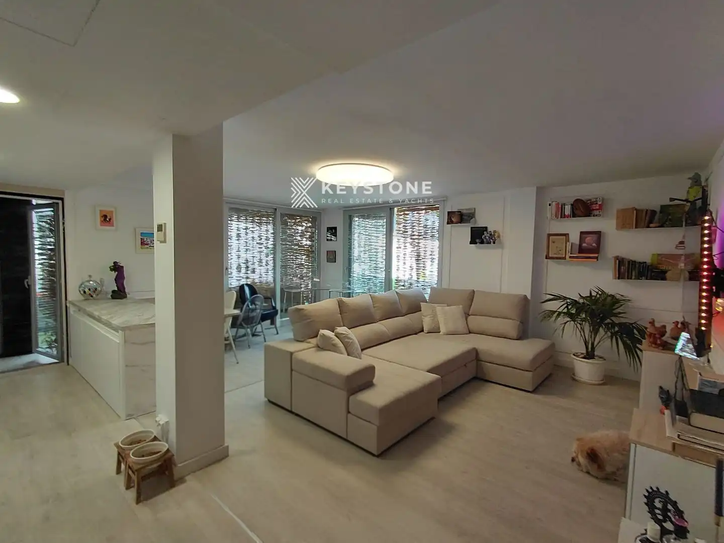 Living room of Flat for sale in Calvià  with Air Conditioner, Terrace and Swimming Pool