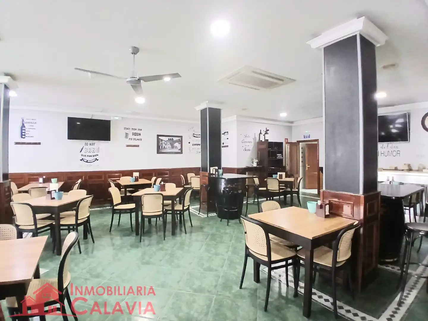 Business premises for transfer in Baeza, imagen 3