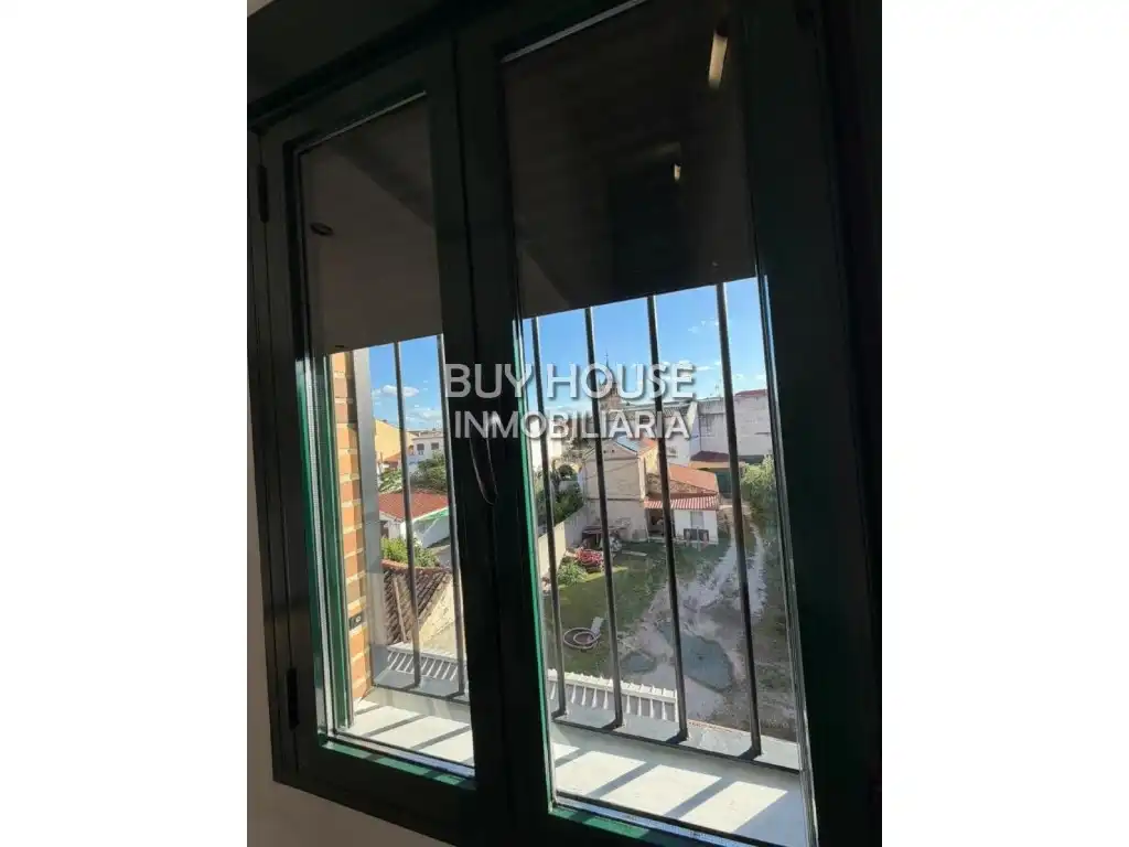 Vista exterior de Piso en venta en Illescas