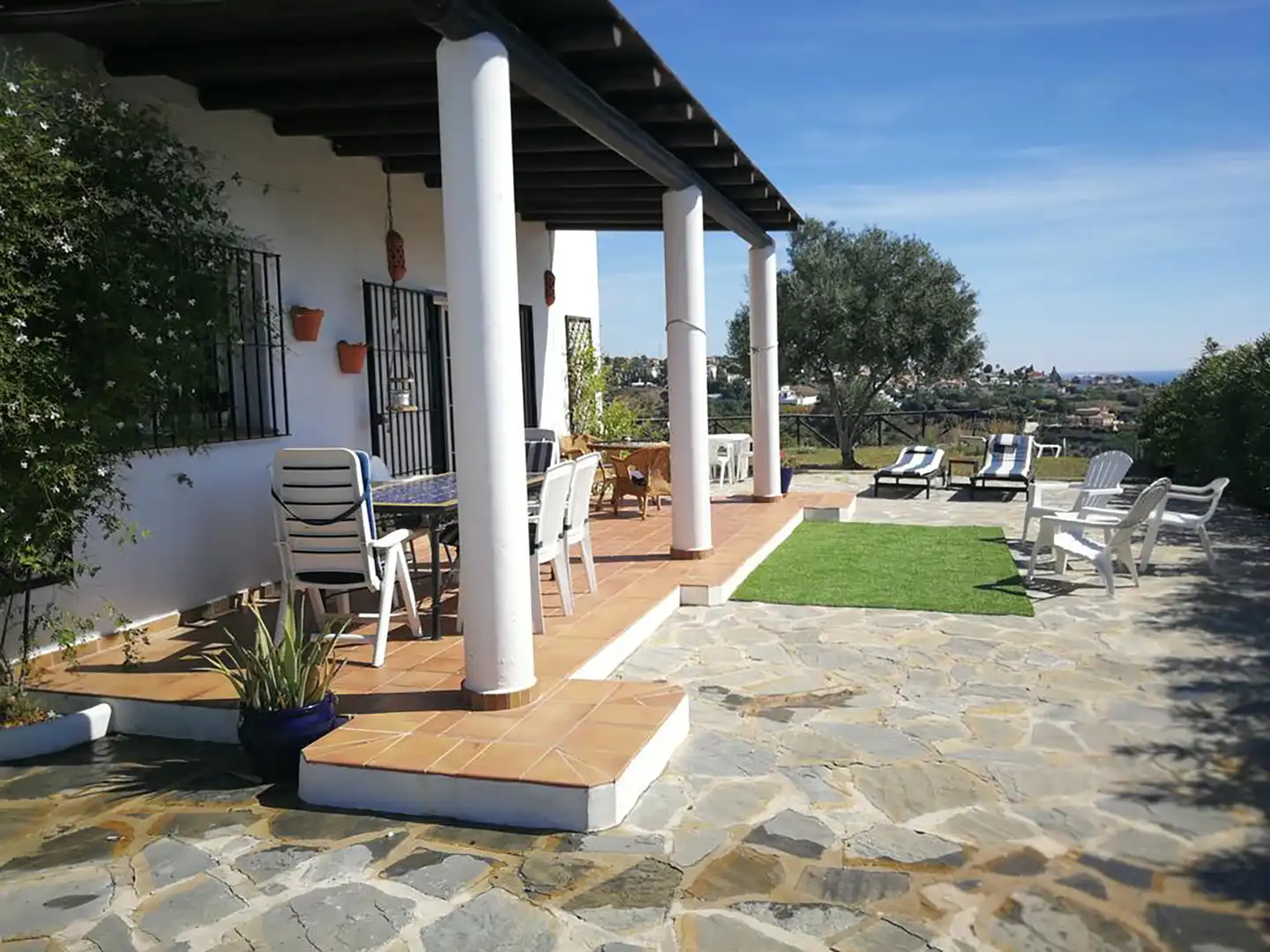 Terraza de Finca rústica en venta en Estepona con Aire acondicionado, Calefacción y Jardín privado