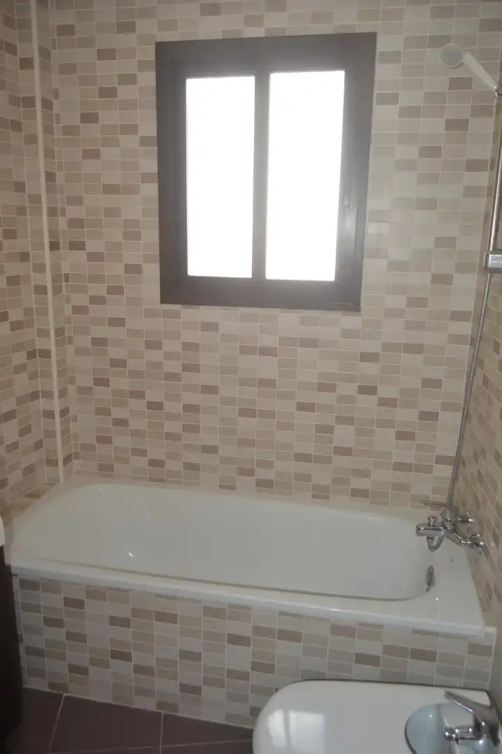 Baño de Apartamento de alquiler en Córdoba con Aire acondicionado, Calefacción y Amueblado
