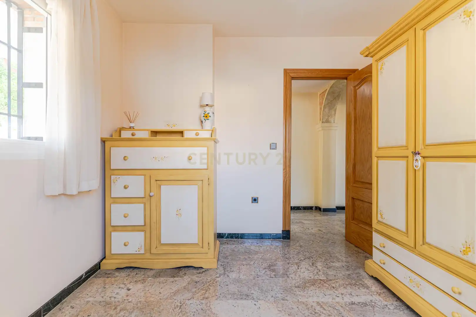 Dormitori de Casa o xalet en venda en Alfacar amb Jardí privat i Piscina