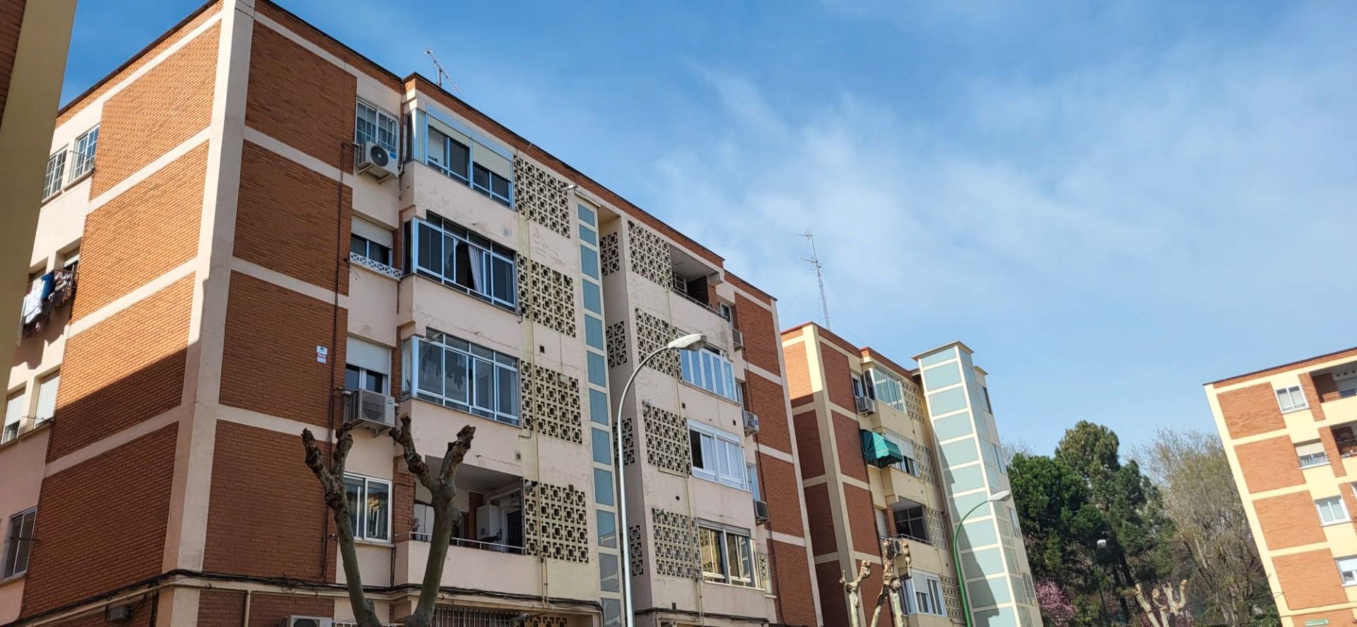 Exterior view of Flat for sale in Alcobendas  with Air Conditioner, Private garden and Balcony