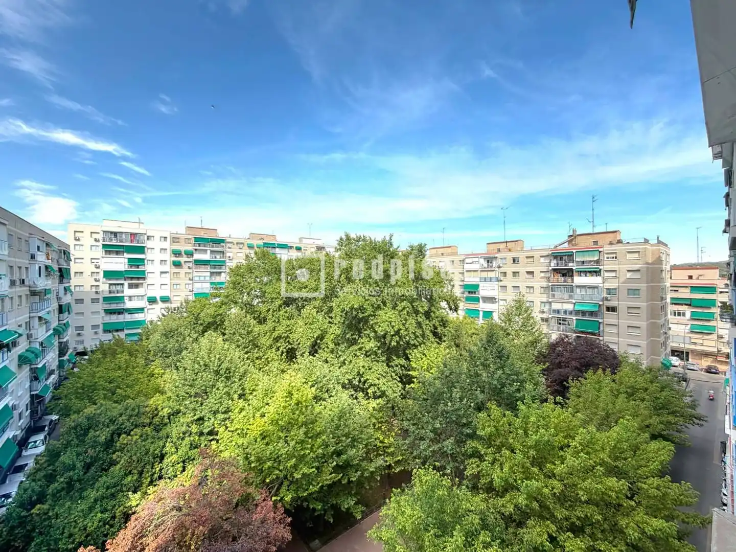 Außenansicht von Wohnung zum Verkauf in Alcalá de Henares mit Klimaanlage und Heizung