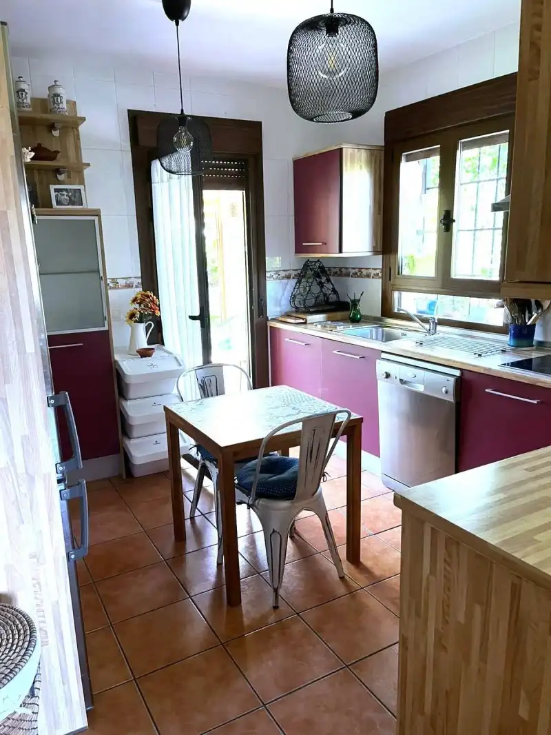 Cuina de Casa o xalet en venda en Valdemanco amb Calefacció, Terrassa i Traster