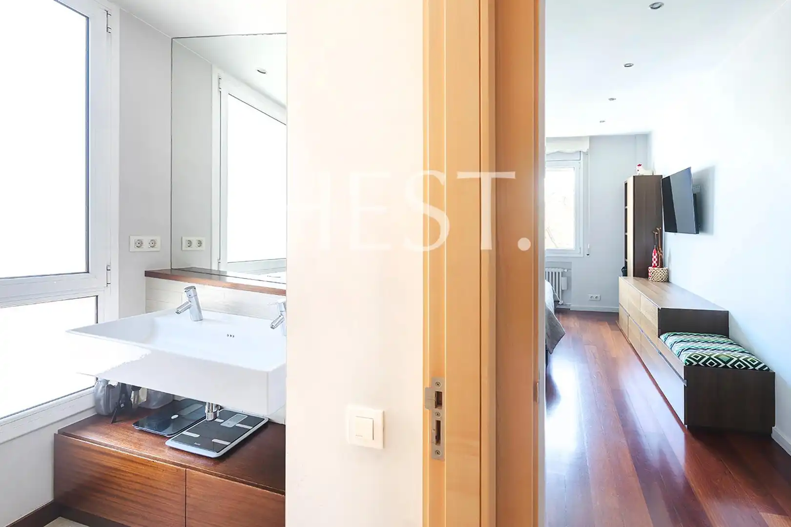 Habitación de Piso en venta en Barcelona con Aire acondicionado, Calefacción y Jardín privado