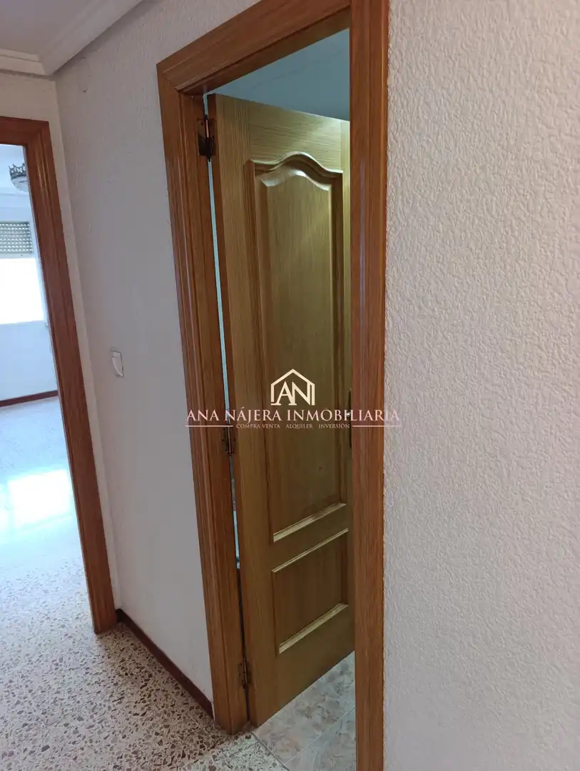 Flat for sale in Manises  with Air Conditioner