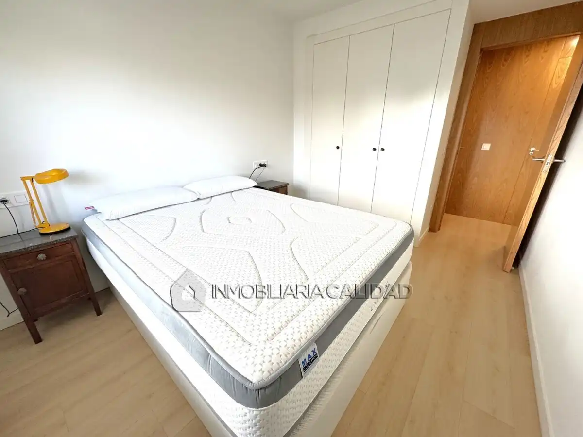 Bedroom of Flat for rent in Burgos  with Heating and Furnished