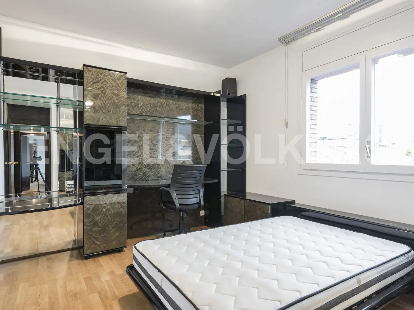 Bedroom of Flat for rent in Barcelona  with Air Conditioner, Heating and Parquet flooring