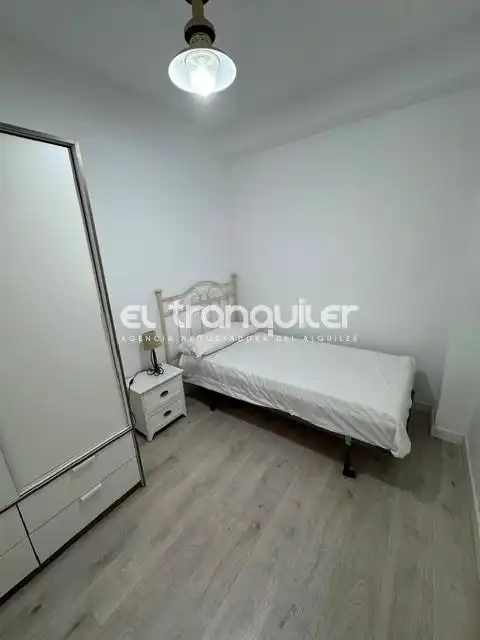 Bedroom of Flat for rent in Madrid  with Terrace and Furnished