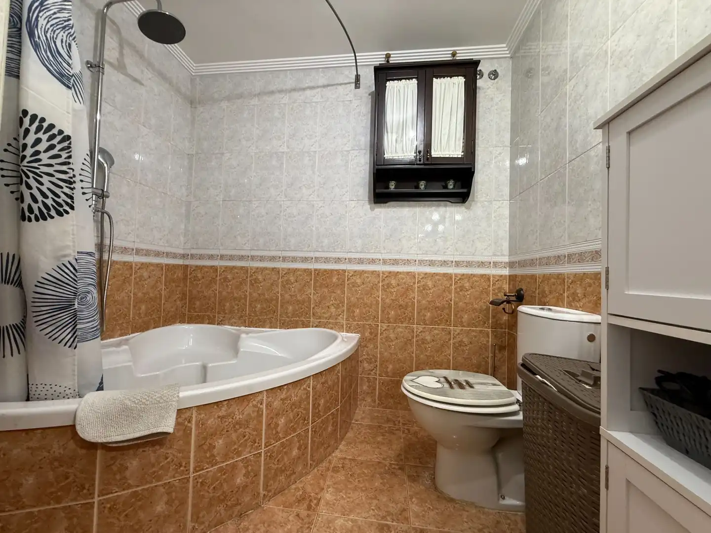 Baño de Casa adosada en venta en Aljaraque con Aire acondicionado