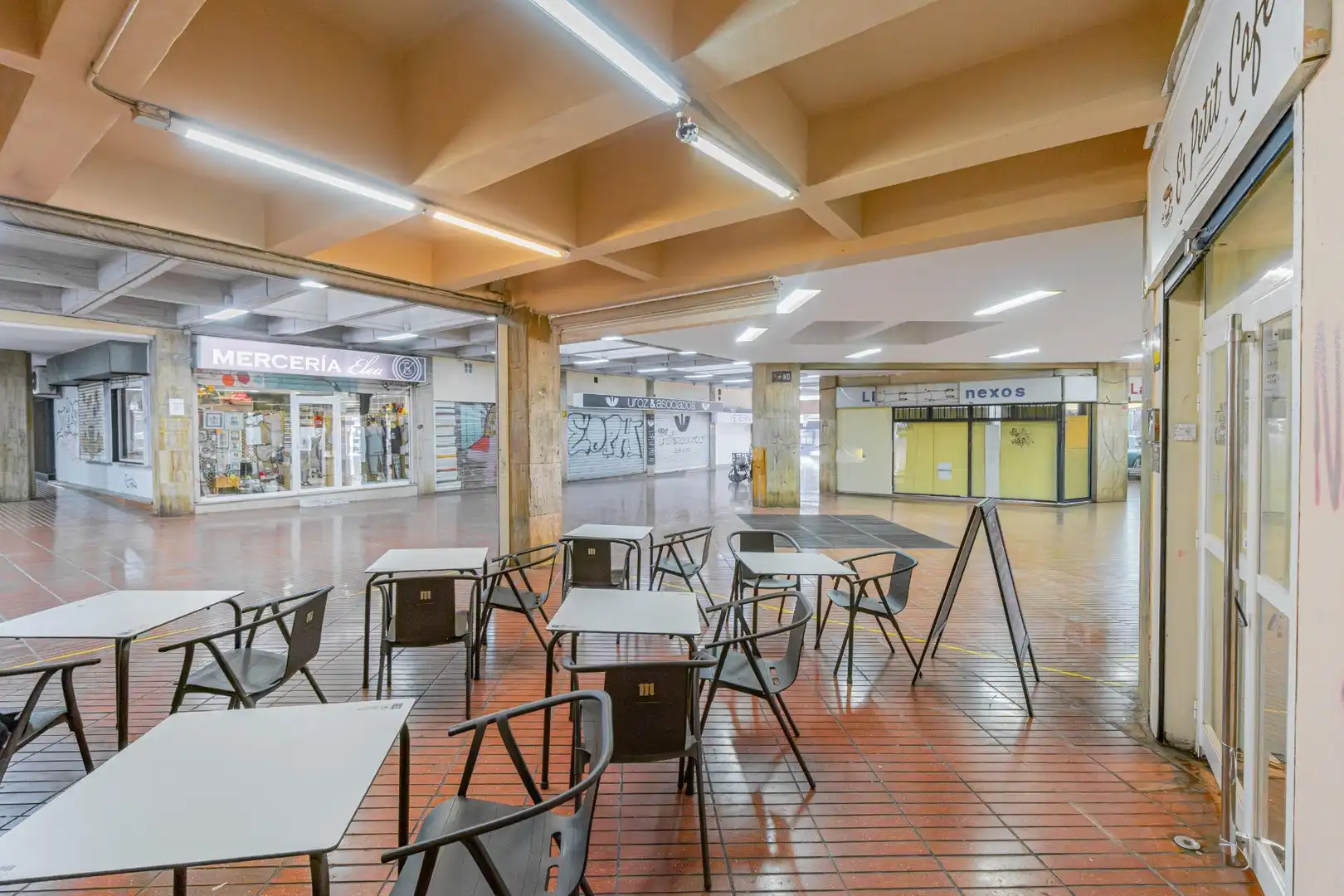 Business premises for sale in Carrer de Pasqual Ribot, imagen 2