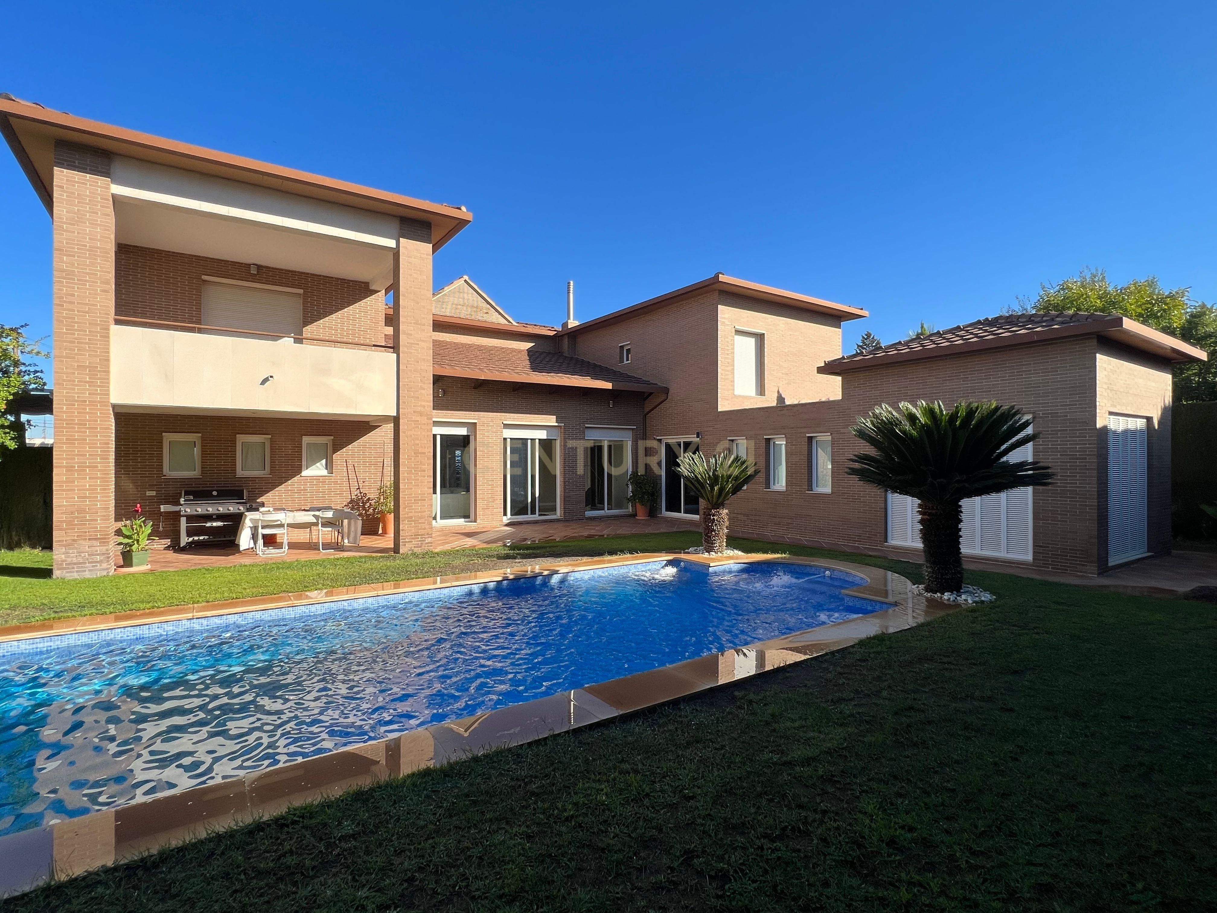 Jardín de Casa o chalet de alquiler en Gójar con Aire acondicionado, Jardín privado y Trastero