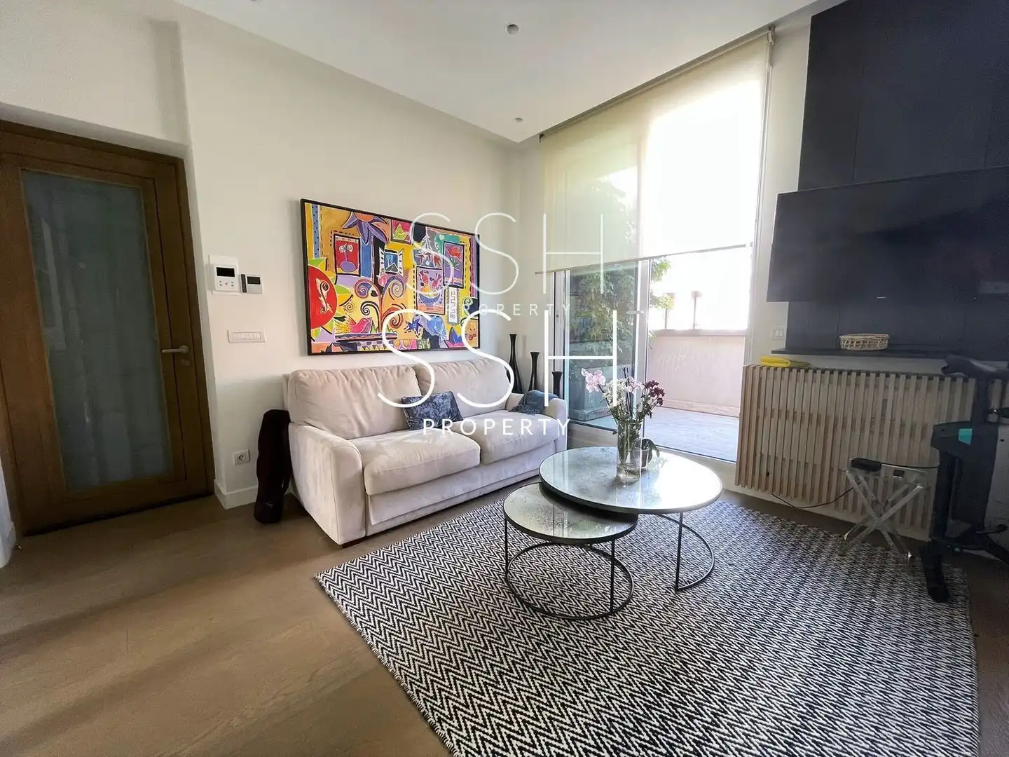 Außenansicht von Wohnung zur Miete in Madrid mit Klimaanlage, Terrasse und Möbliert