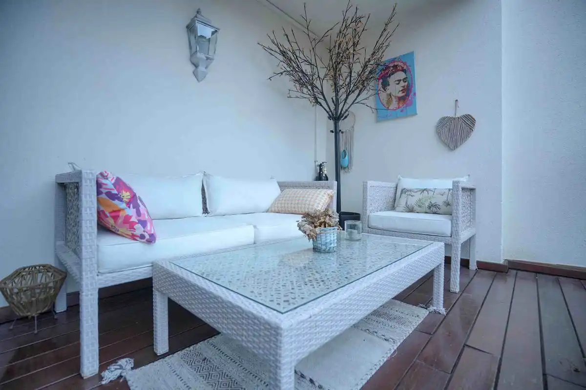 Sala d'estar de Àtic en venda en Madrid amb Aire condicionat, Calefacció i Jardí privat