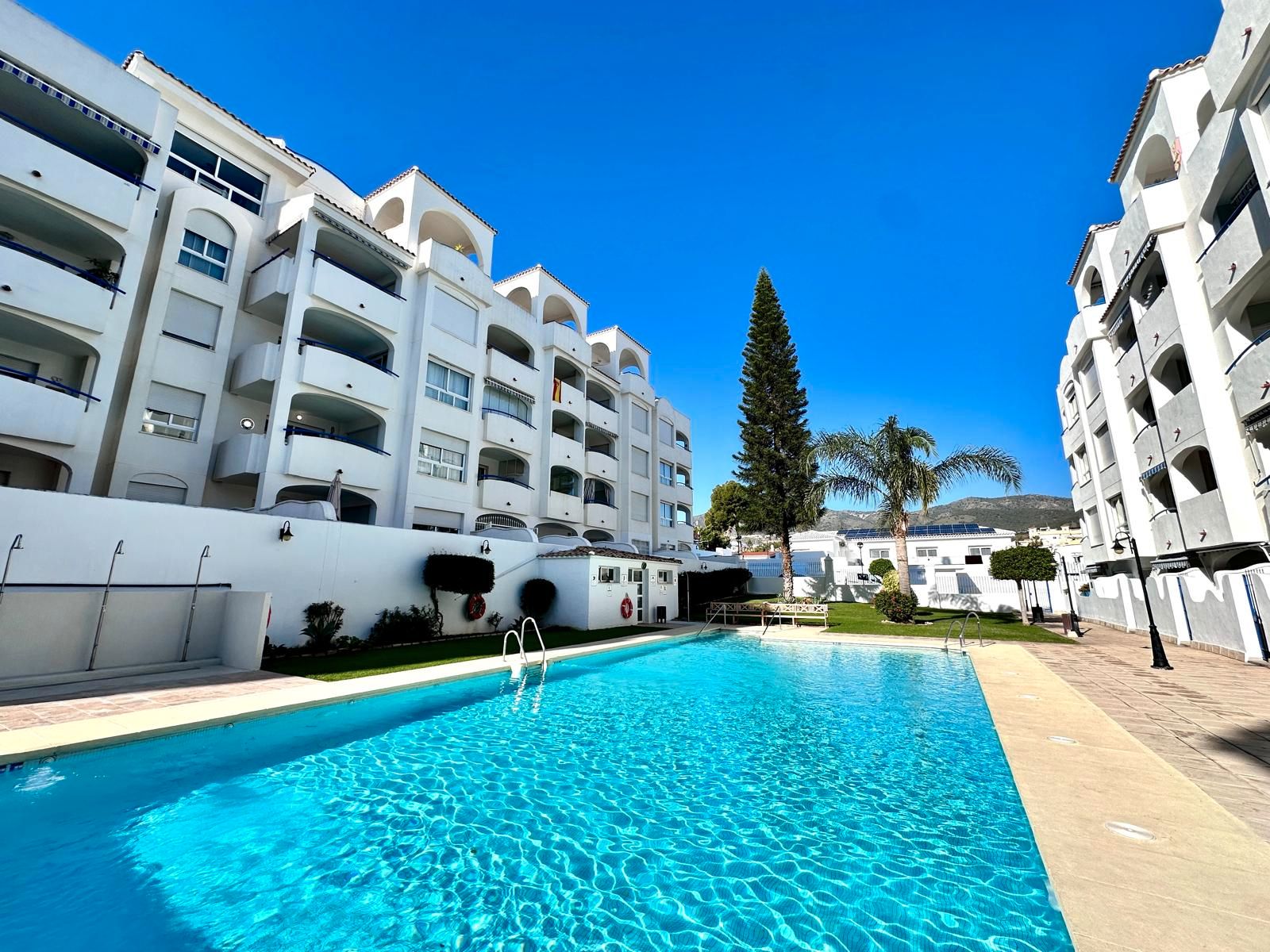 Vista exterior de Planta baixa en venda en Benalmádena amb Aire condicionat, Terrassa i Traster