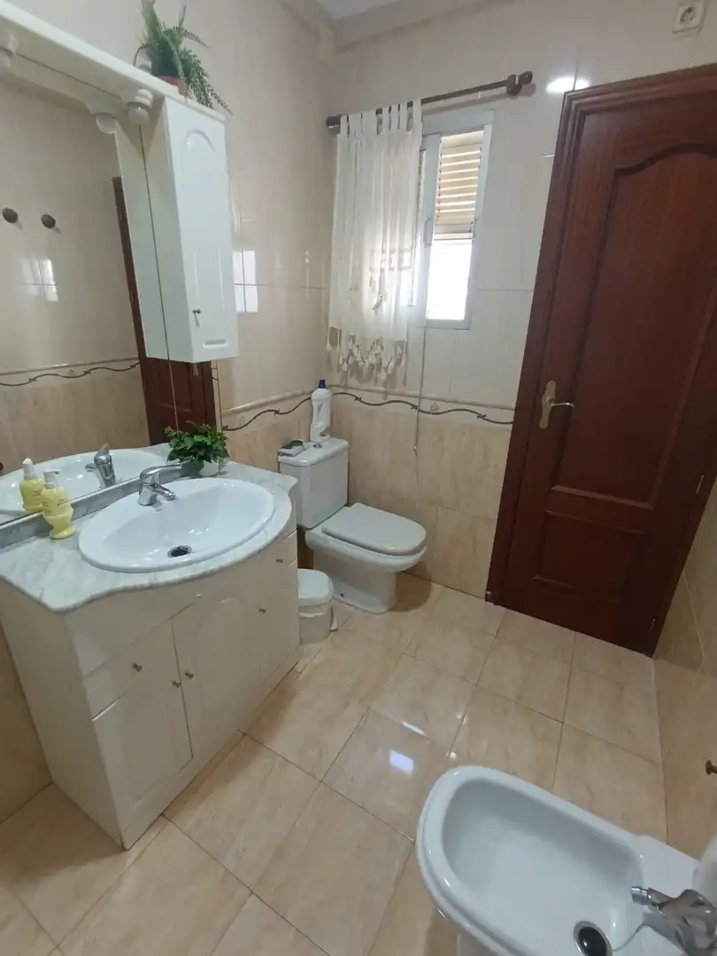 Baño de Casa adosada en venta en Linares con Aire acondicionado, Calefacción y Terraza
